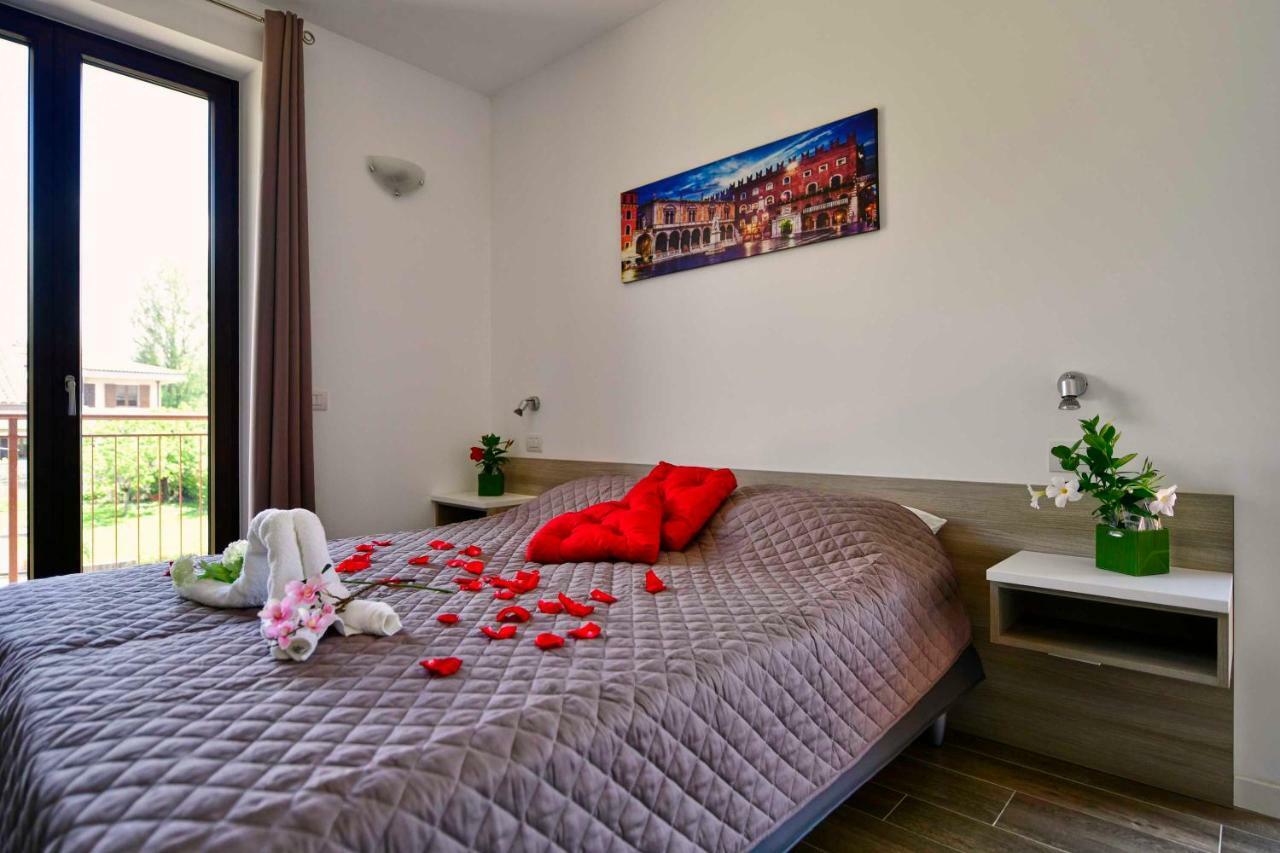 Welcome Traveller Divine Cecile Γκάρντα Εξωτερικό φωτογραφία