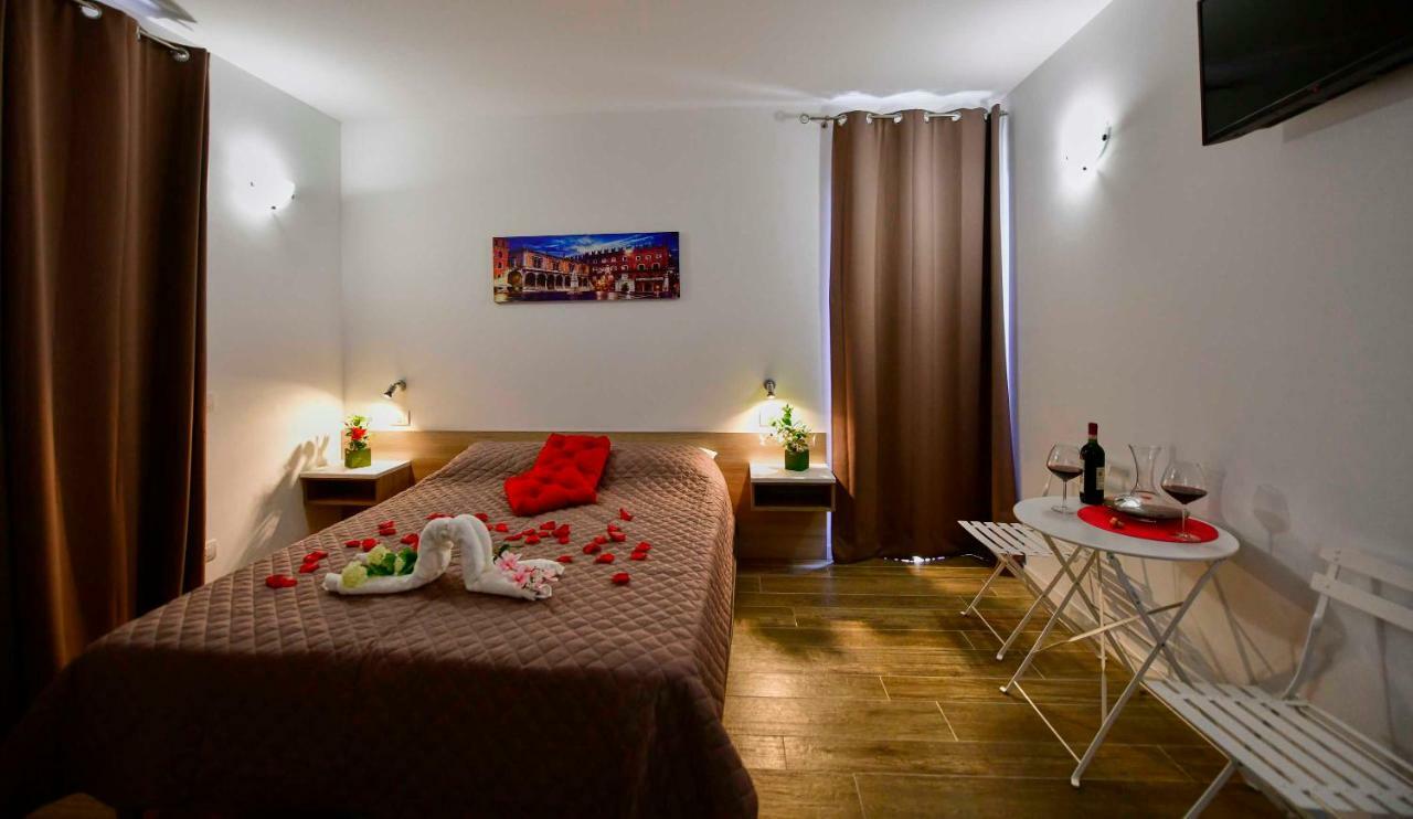 Welcome Traveller Divine Cecile Γκάρντα Εξωτερικό φωτογραφία